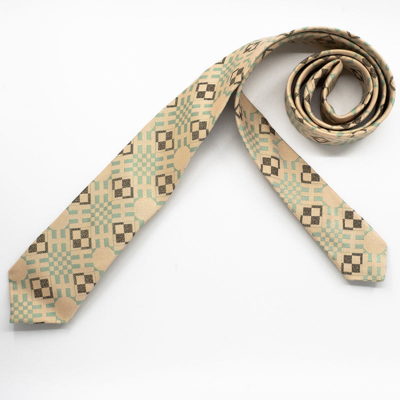 Peach Graph Grid Tie