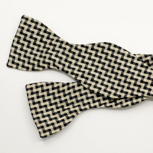 Classic Staircase Silk Self-Tie Bow Tie