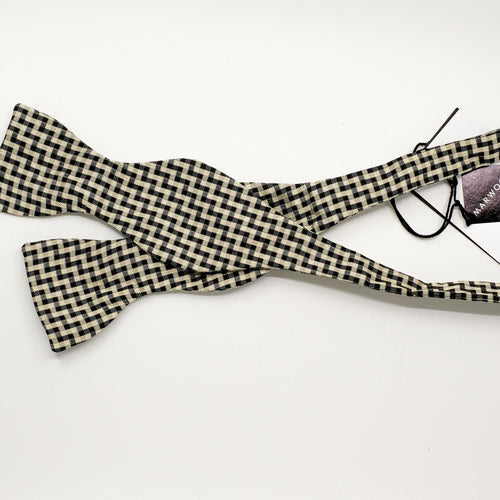 Classic Staircase Silk Self-Tie Bow Tie