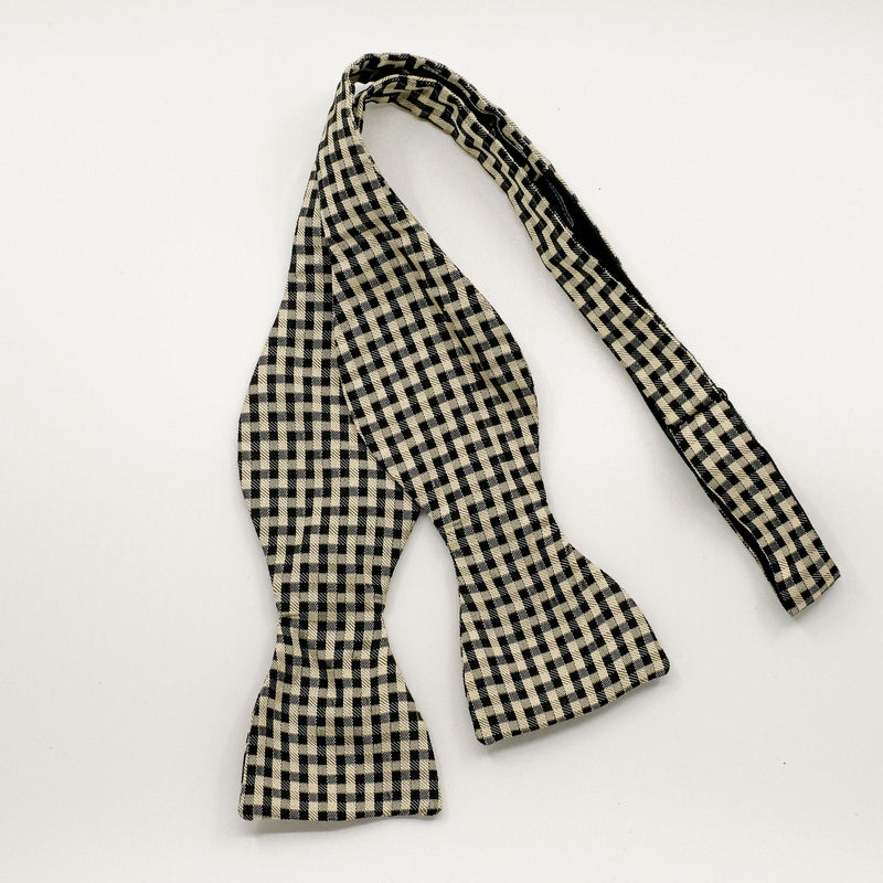 Classic Staircase Silk Self-Tie Bow Tie
