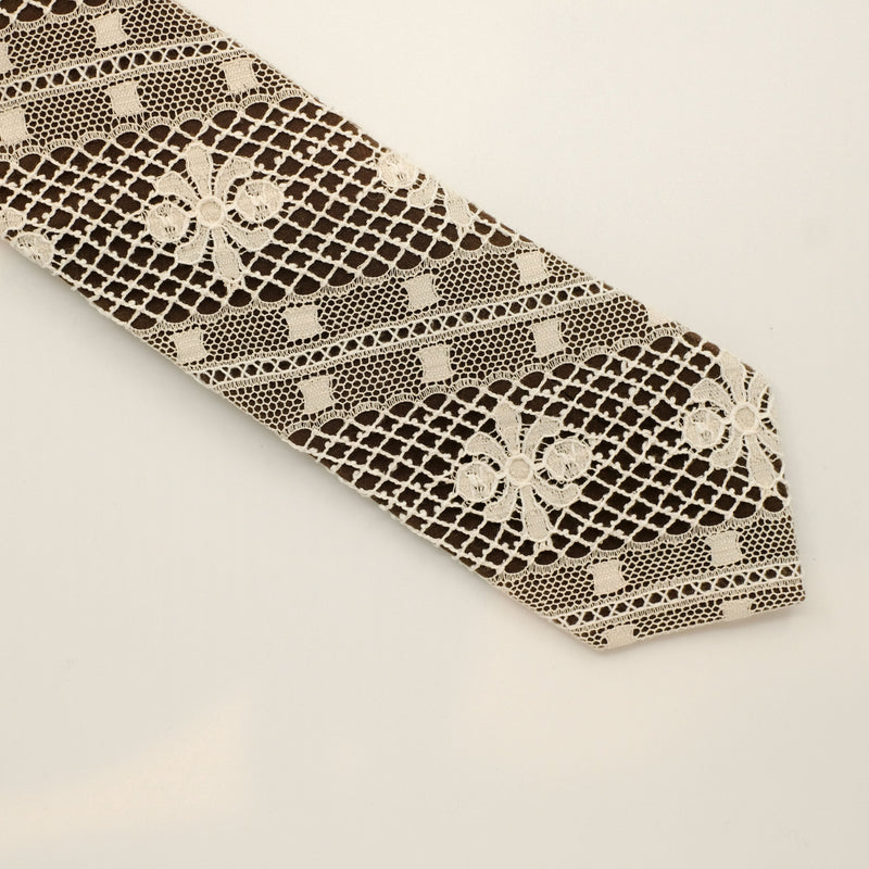 Crest Lace Ecru Brown Tie