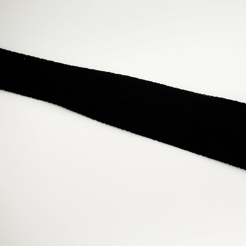 X Wide "Kipper" Mesh Lace Tie