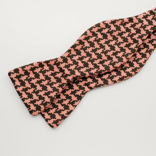 Pink Houndstooth Silk Bow Tie