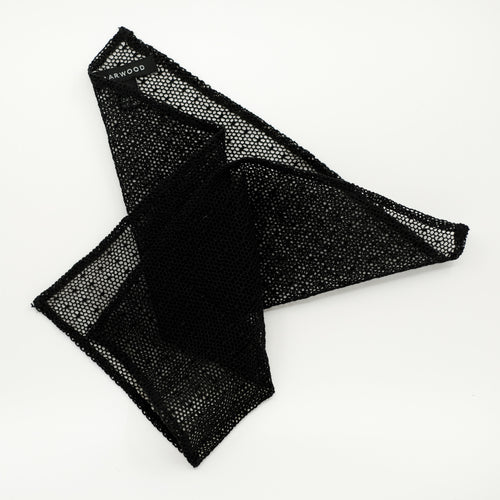 Black mesh hank