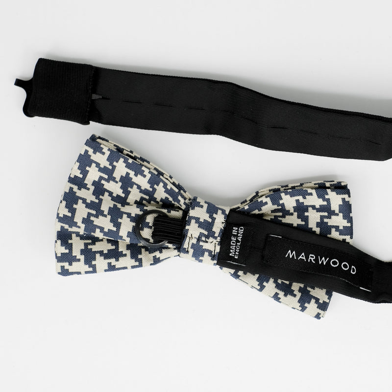 Ready-Tied Houndstooth Silk Jacquard Bow Tie