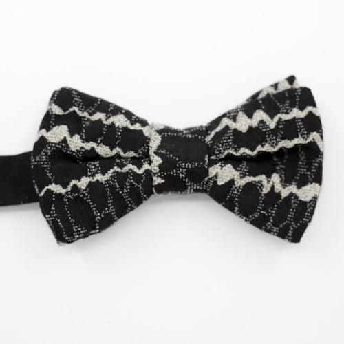 Ready-Tied Black Wave Jacquard Bow Tie