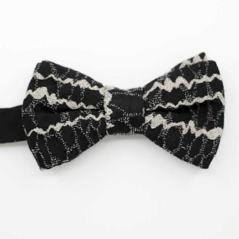 Ready-Tied Black Wave Jacquard Bow Tie