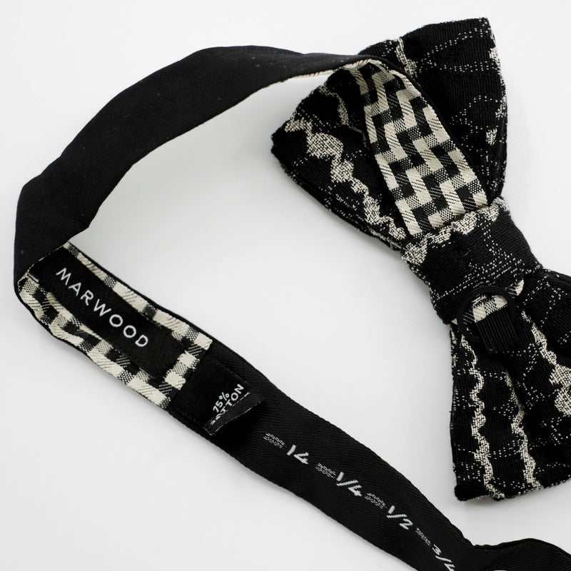 Ready-Tied Black Wave Jacquard Bow Tie