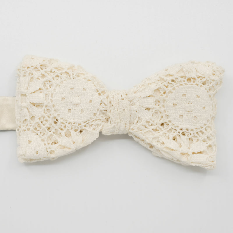 Ecru Geo Lace Pre-Tied Bow Tie