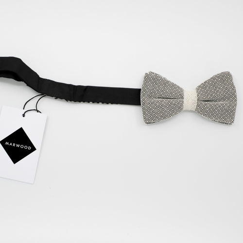 Fragile Lace Noir Pre-Tied Bow Tie