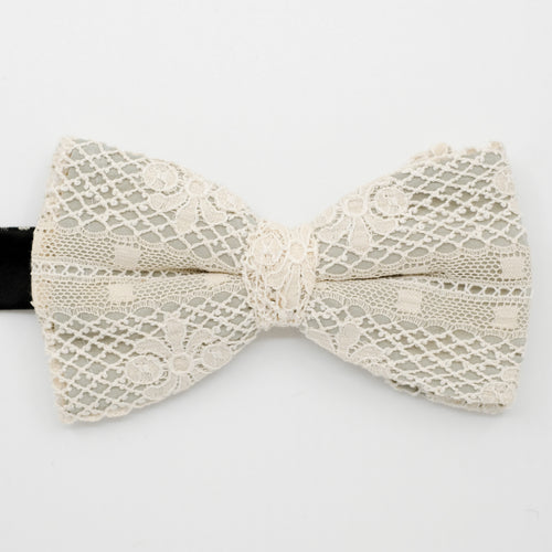Pale Green Crest Lace Pre-Tied Bow Tie