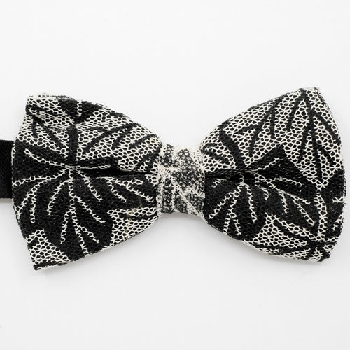 All Fall In | Printed Fragile Lace Pre-Tied Bow Tie