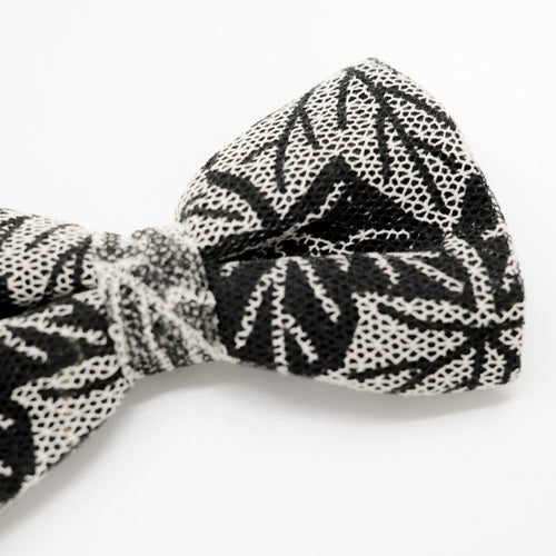 All Fall In | Printed Fragile Lace Pre-Tied Bow Tie