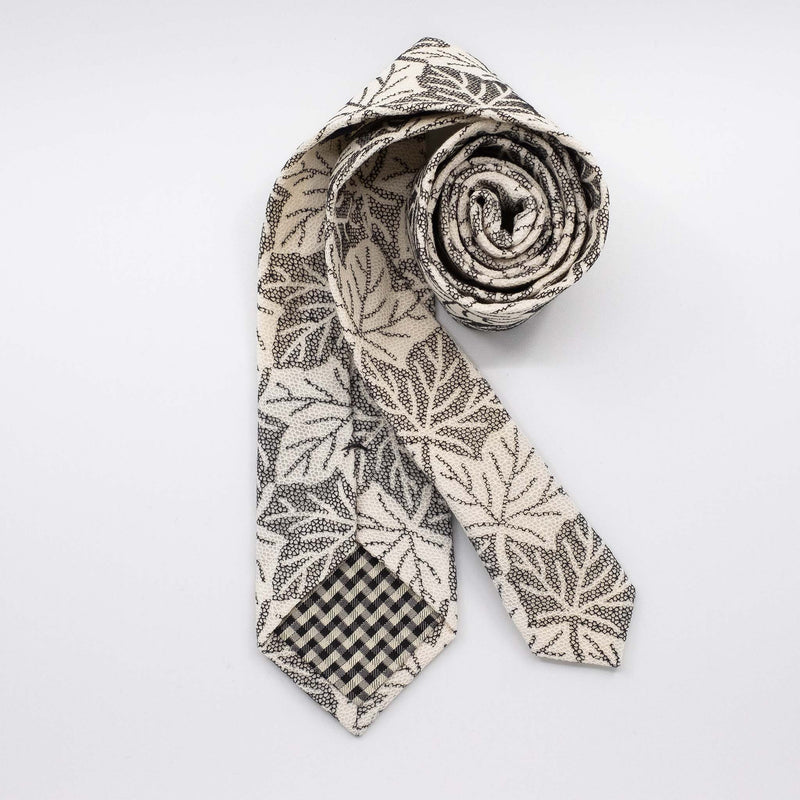 Leaf Printed Lace Tie