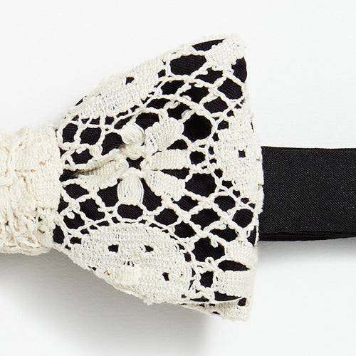 Geo Lace Pre-Tied Bow Tie