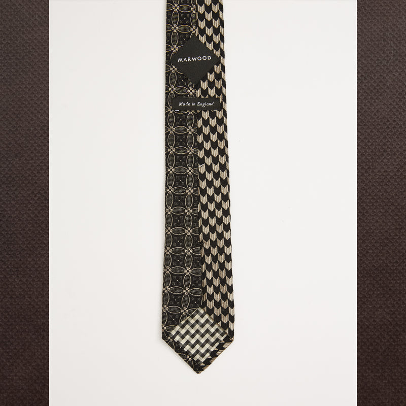 Split Design Tie