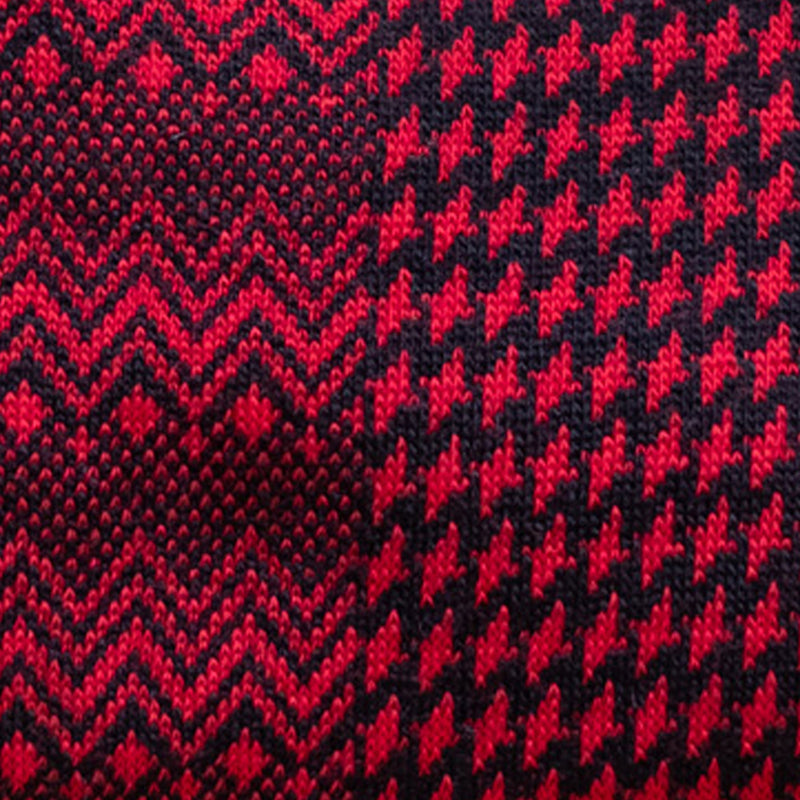 Size M + L Red Zigzag Merino Wool Socks