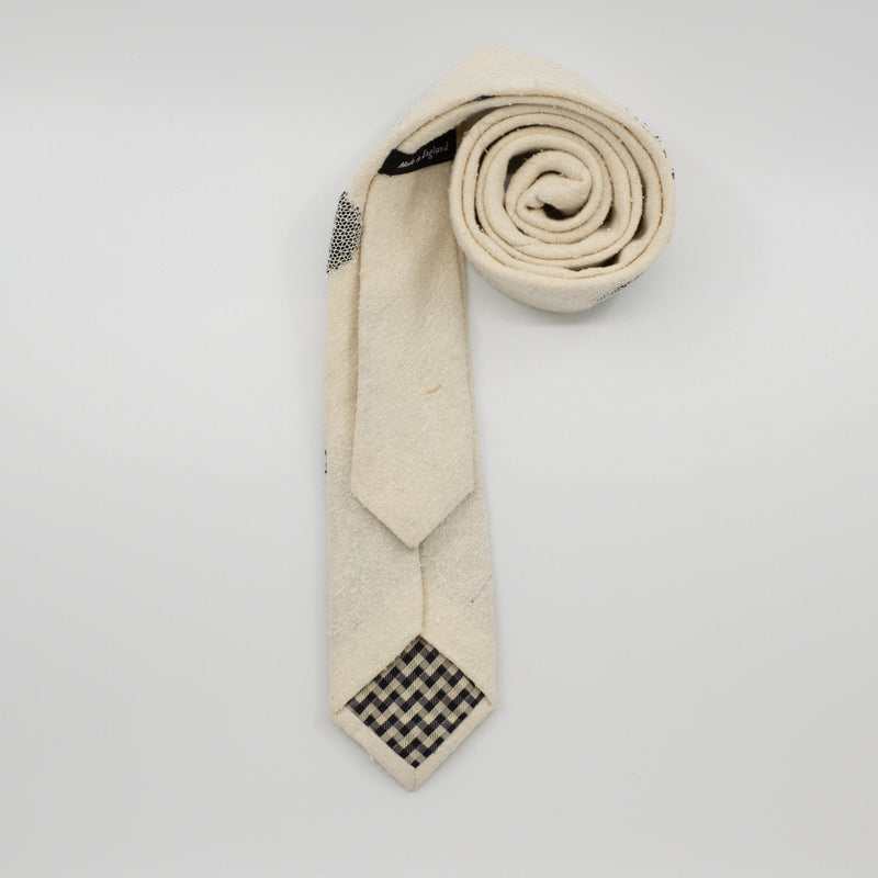 Appliqué Lace Discs Slub Silk Tie