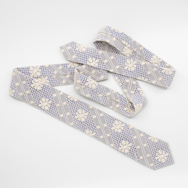 Soft Blue / Ecru Crest Lace Tie